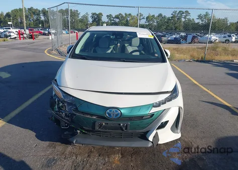 2017 Toyota Prius Prime Plus z USA, uszkodzony, nr VIN JTDKARFP1H3023165
